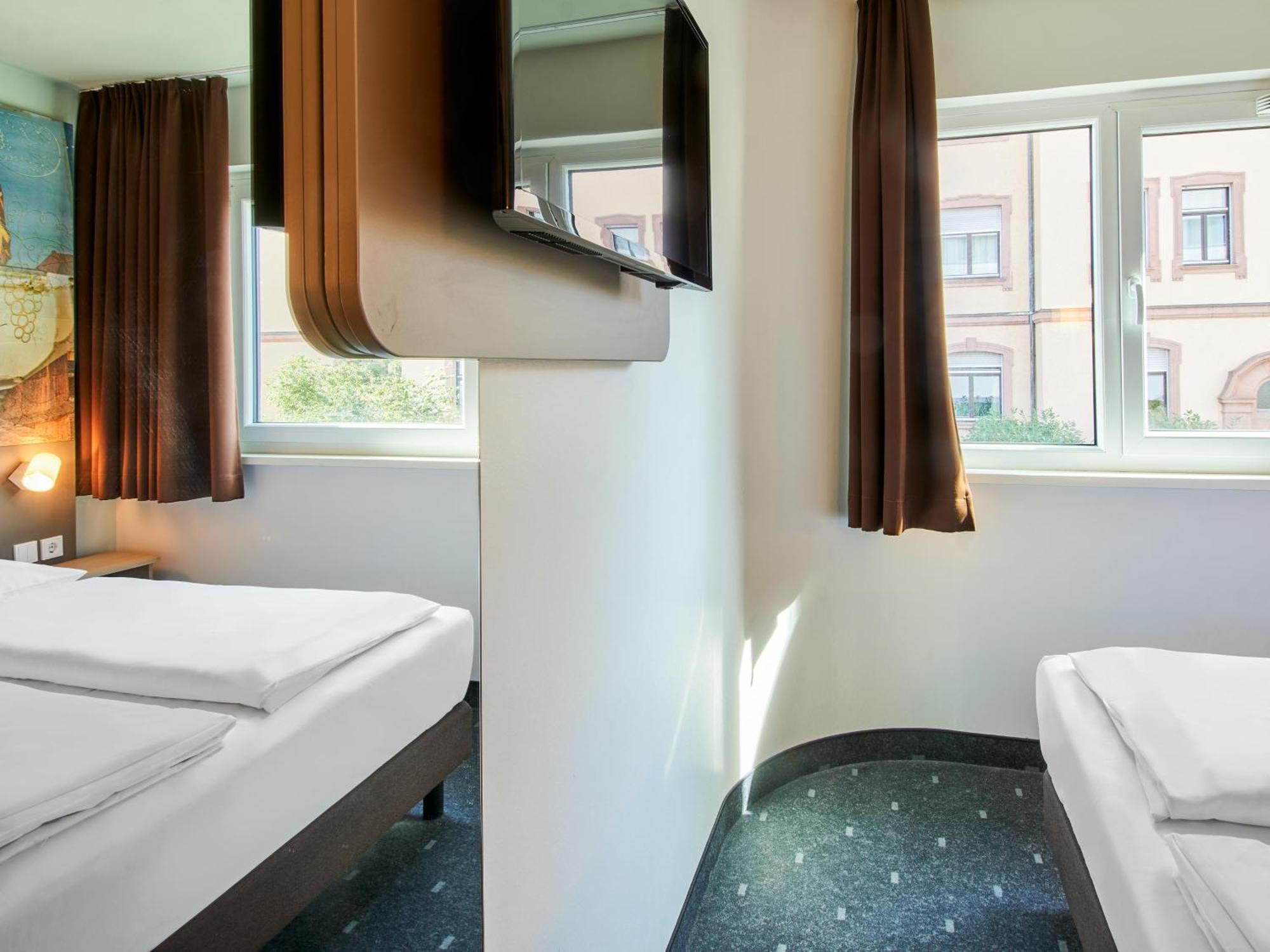 B&B Hotel Wuerzburg-City Luaran gambar